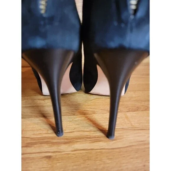 Ann Taylor Heeled Booties - Picture 5 of 11
